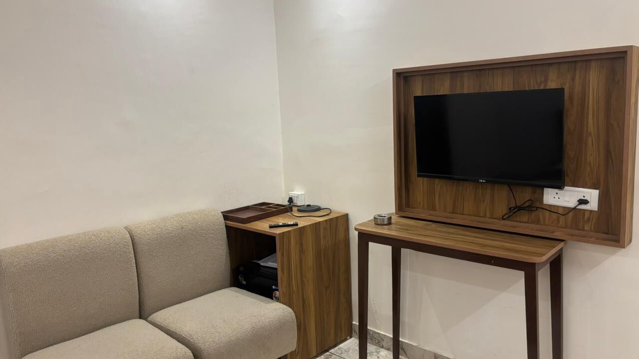 Photo of Bedroom in Mayapur