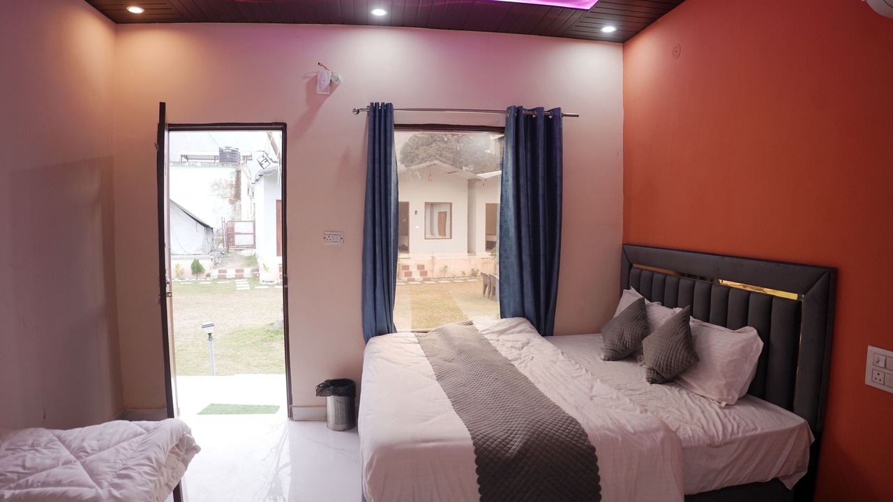 Photo of Bedroom in Taliyal Gaon