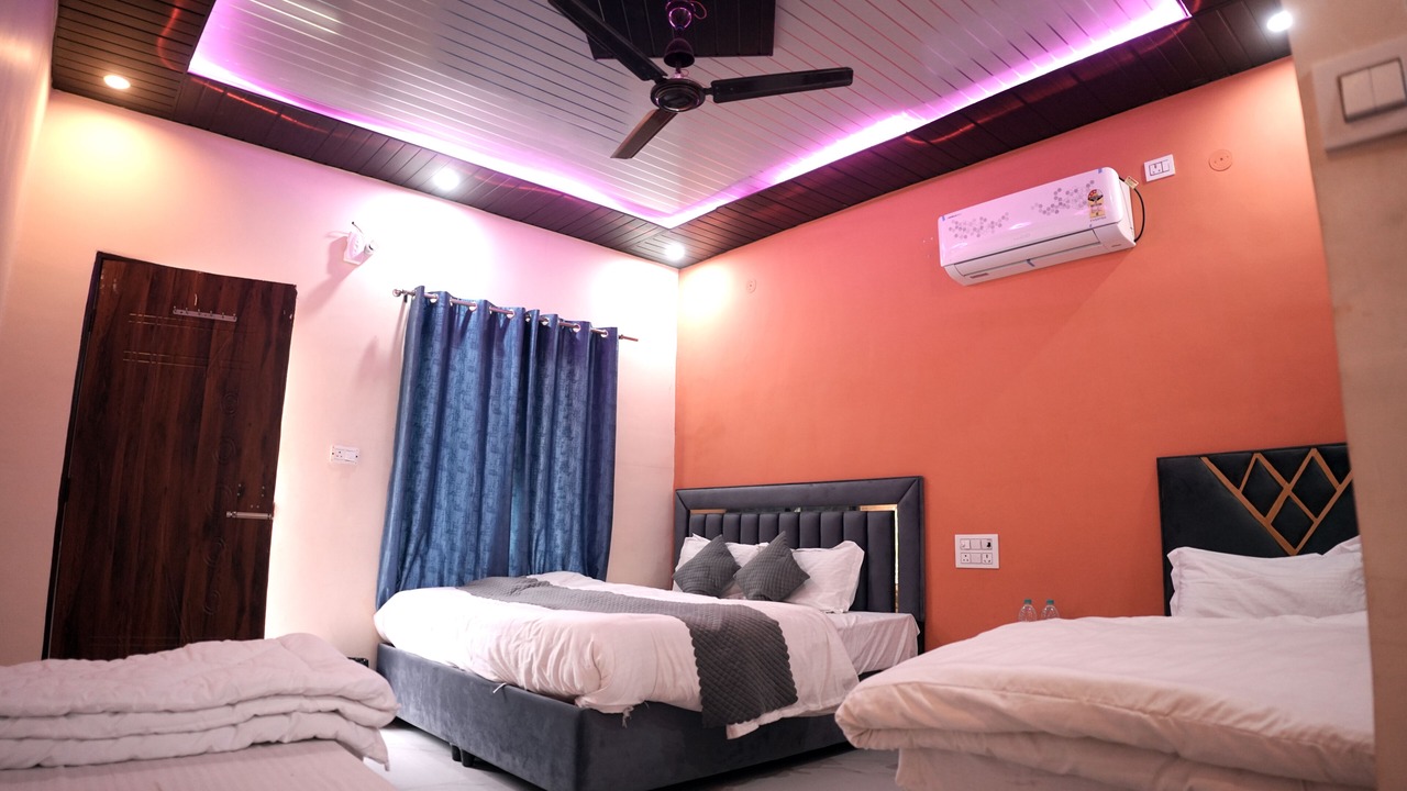 Photo of Bedroom in Taliyal Gaon