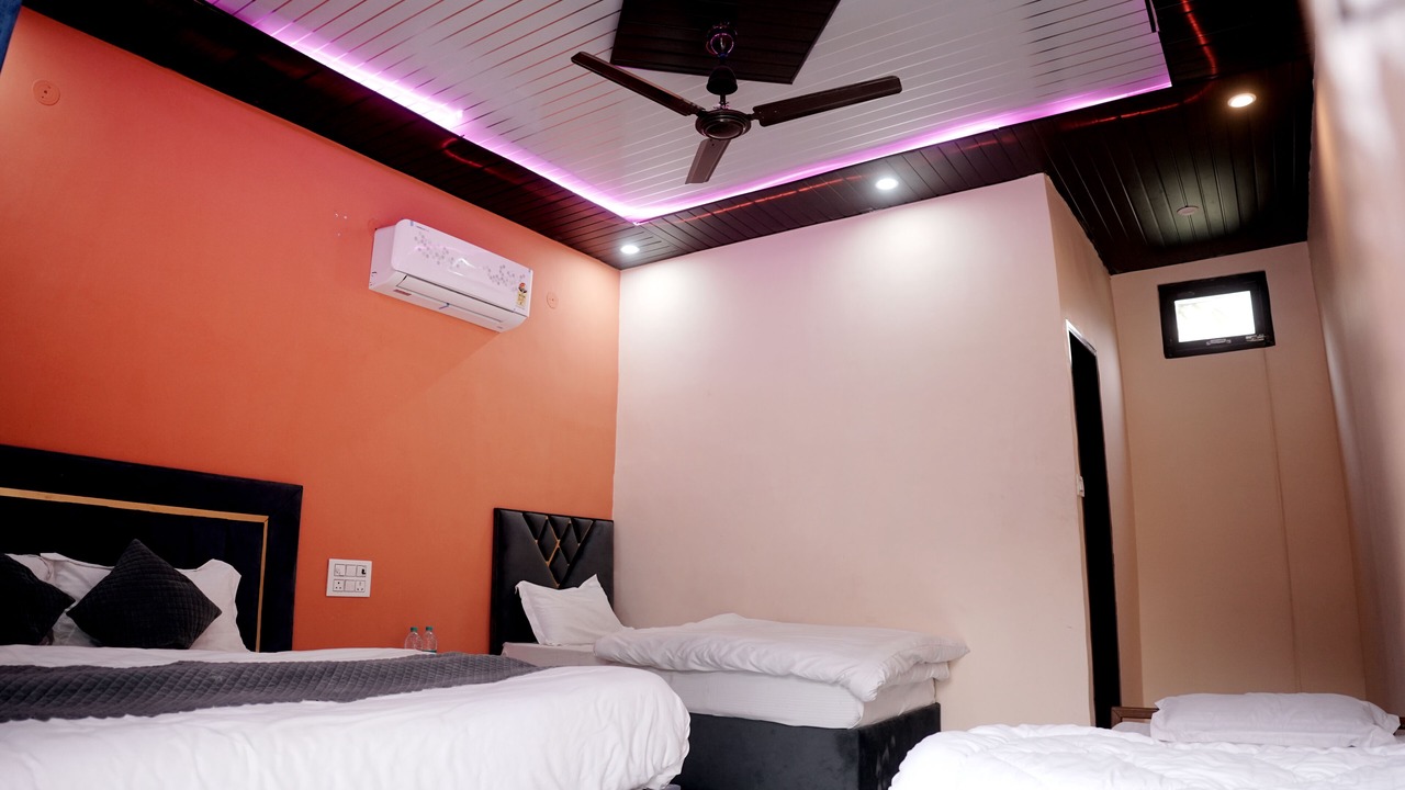 Photo of Bedroom in Taliyal Gaon