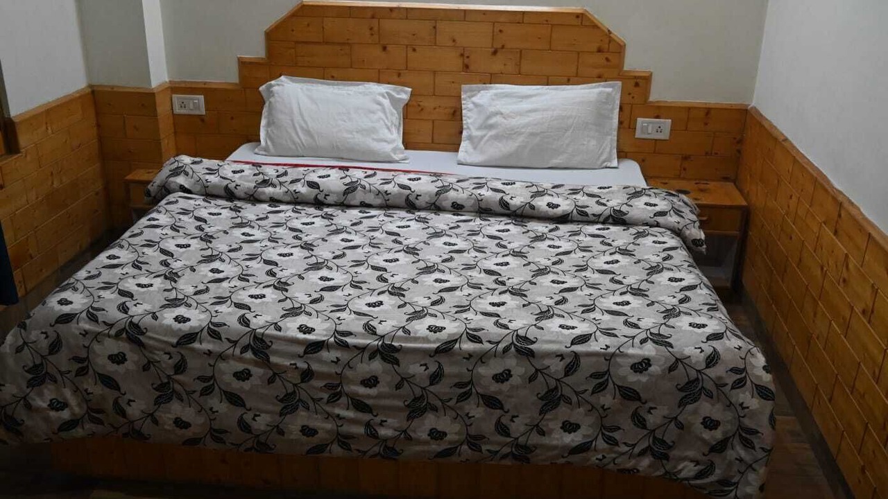 Photo of Bedroom in Vashist