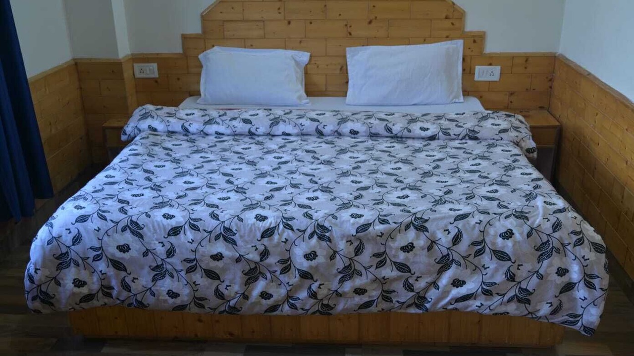 Photo of Bedroom in Vashist