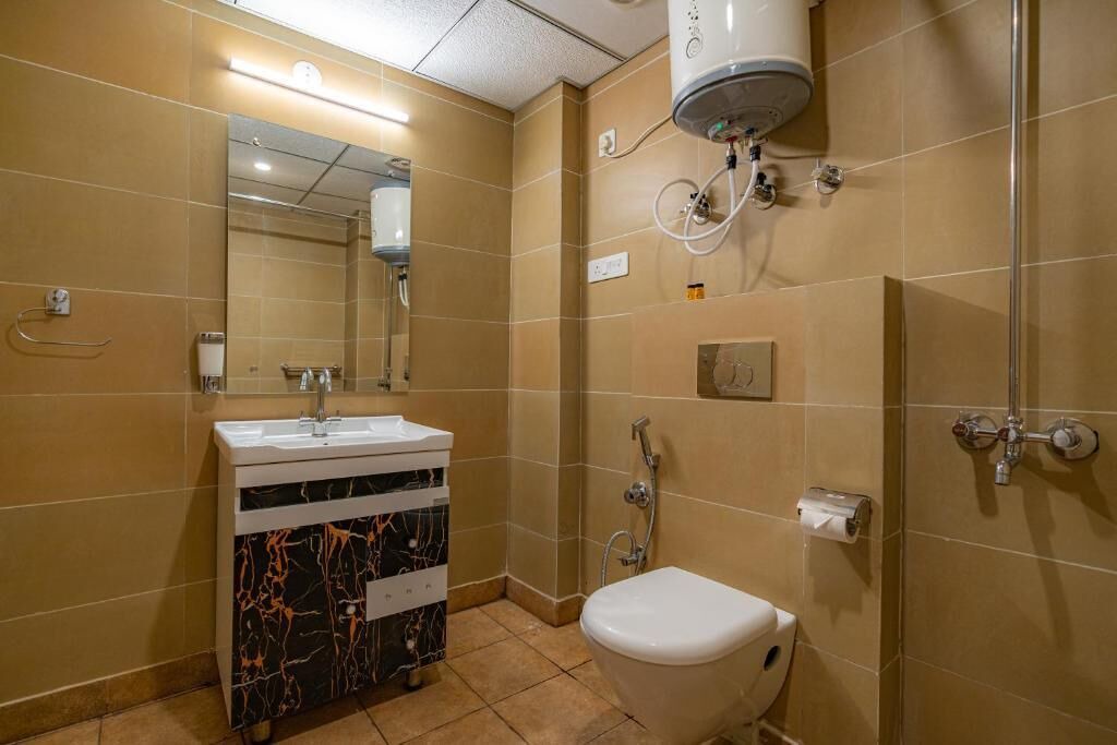 Photo of Bathroom in The Mall Road