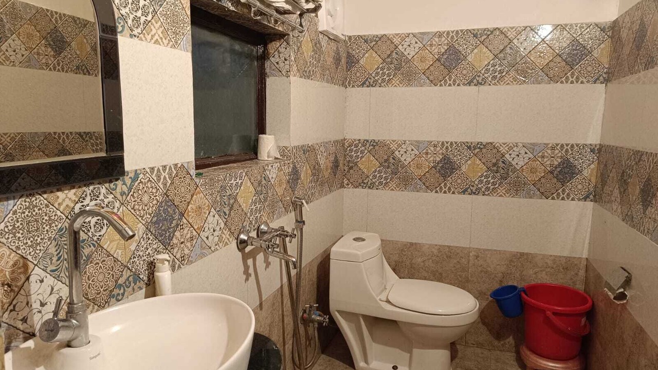 Photo of Bathroom in Kaul