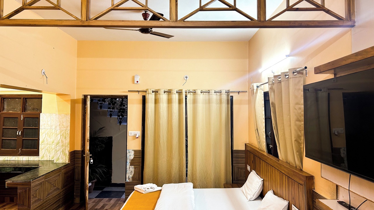 Photo of Bedroom in McLeod Ganj