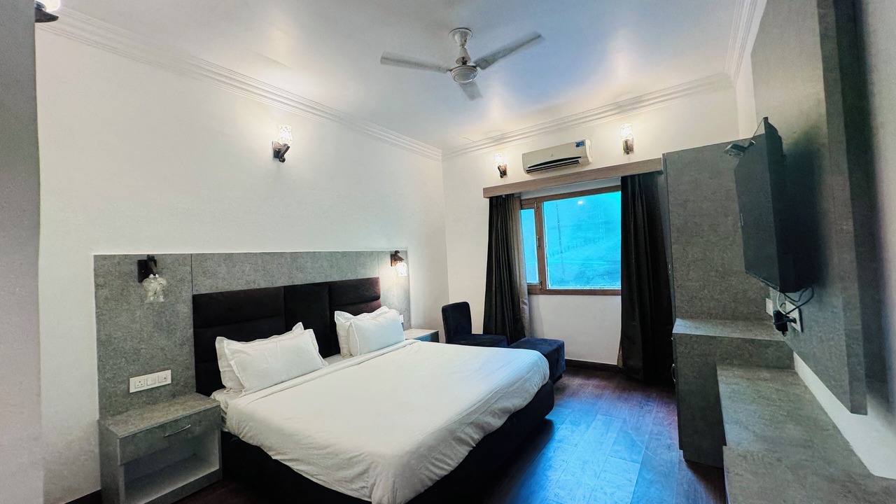 Photo of Bedroom in Dhikuli