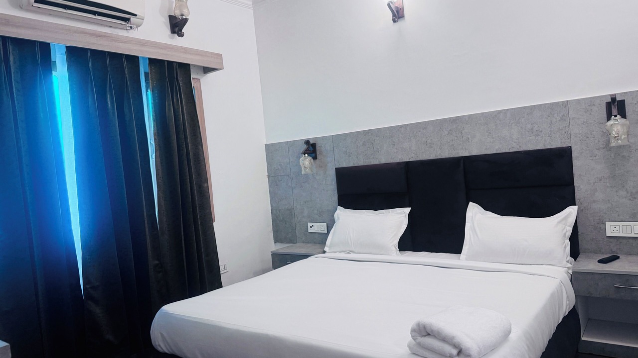 Photo of Bedroom in Dhikuli