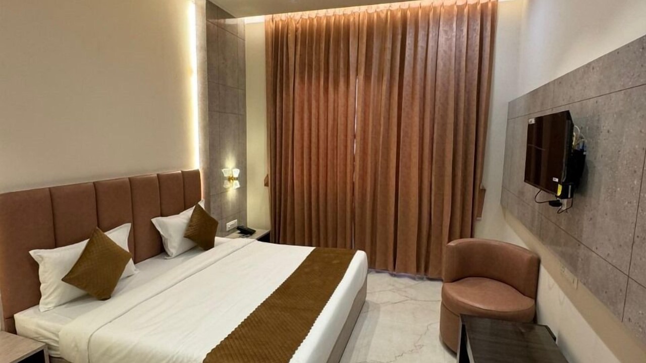 Photo of Bedroom in Lucknow