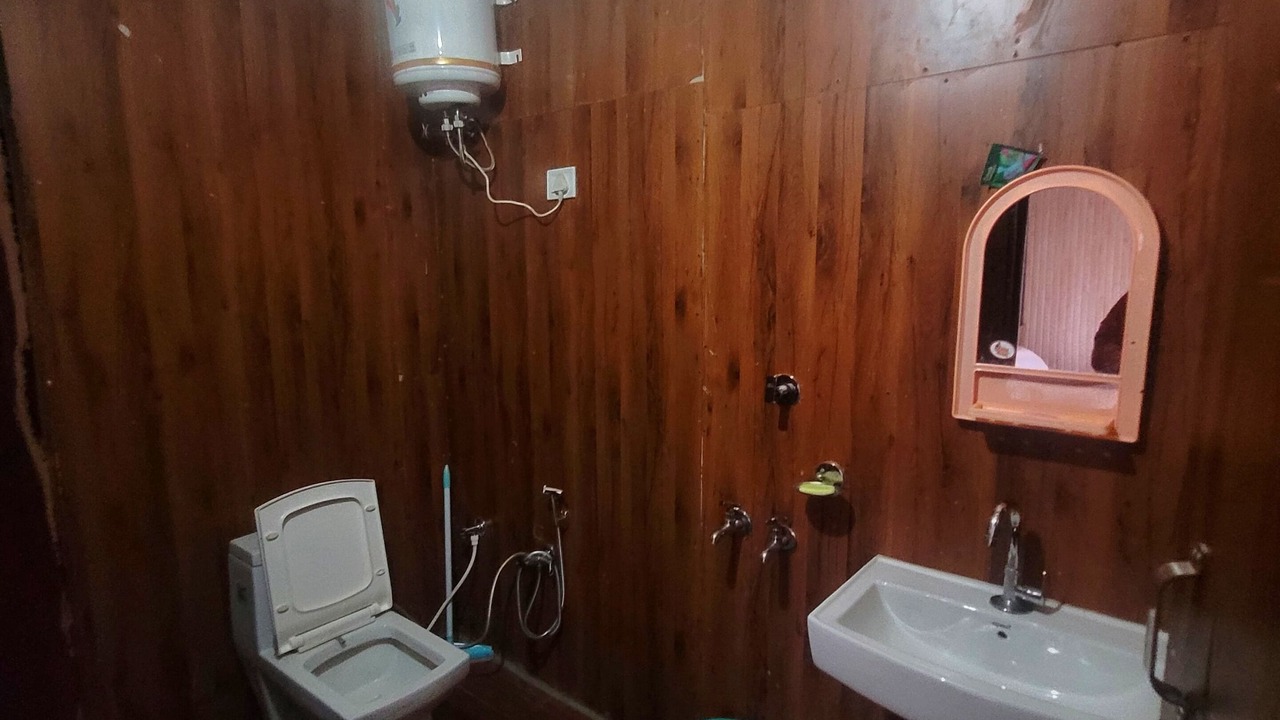 Photo of Bathroom in Narainkoti