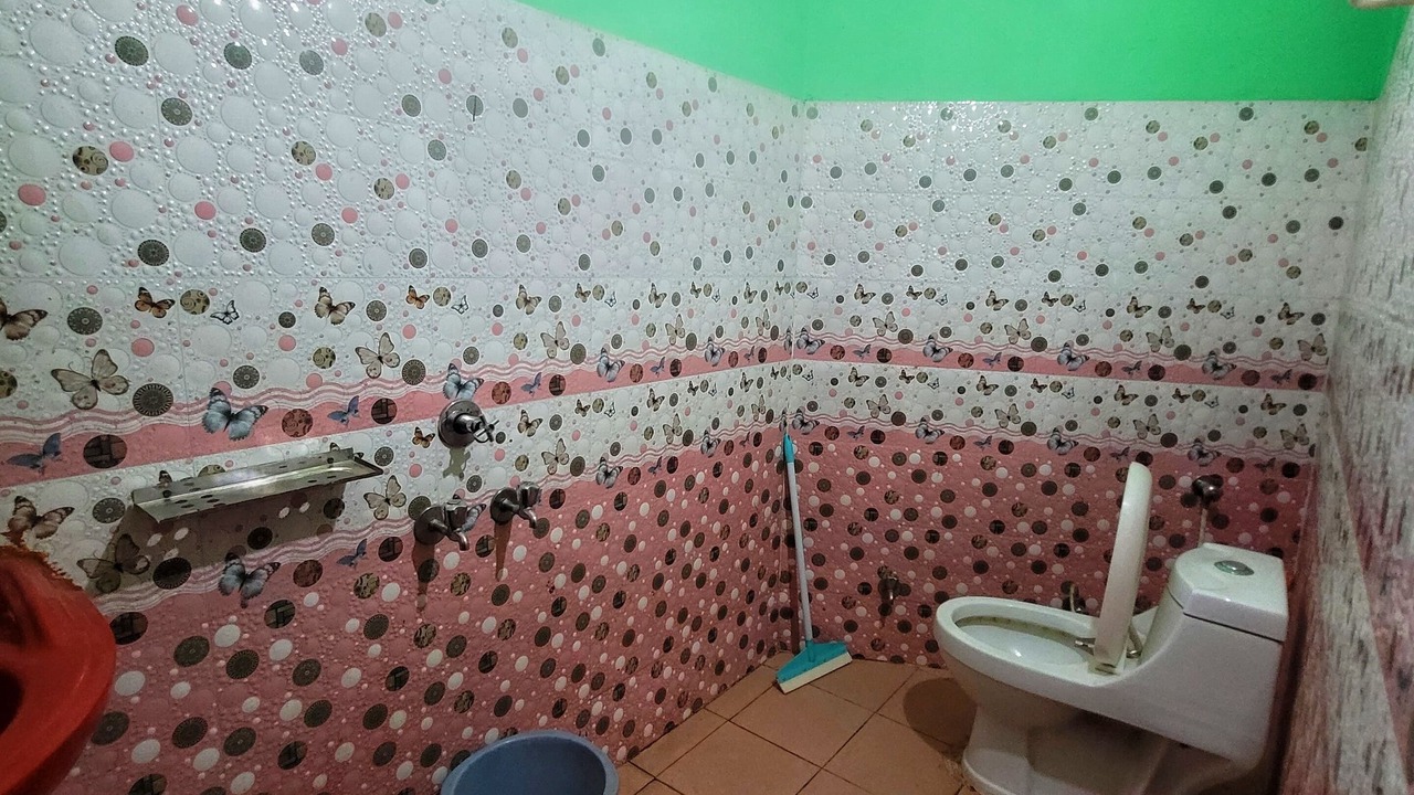 Photo of Bathroom in Narainkoti
