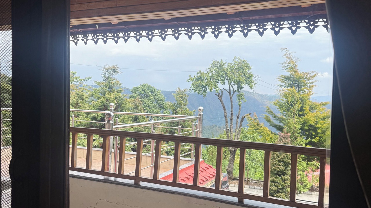 Photo of Bedroom in Mukteshwar