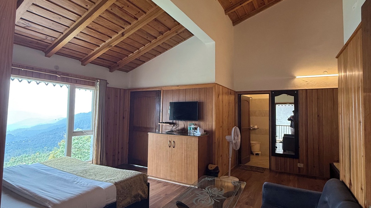 Photo of Bedroom in Mukteshwar
