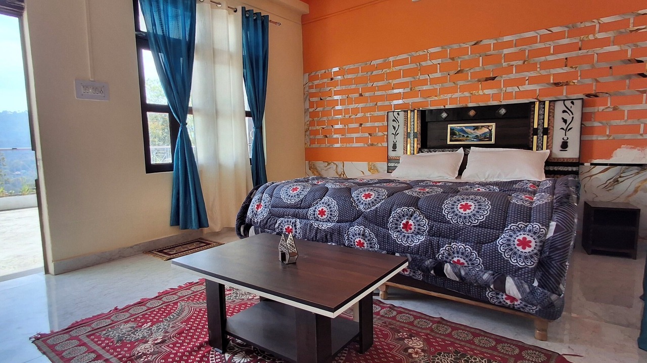 Photo of Bedroom in Kuthar