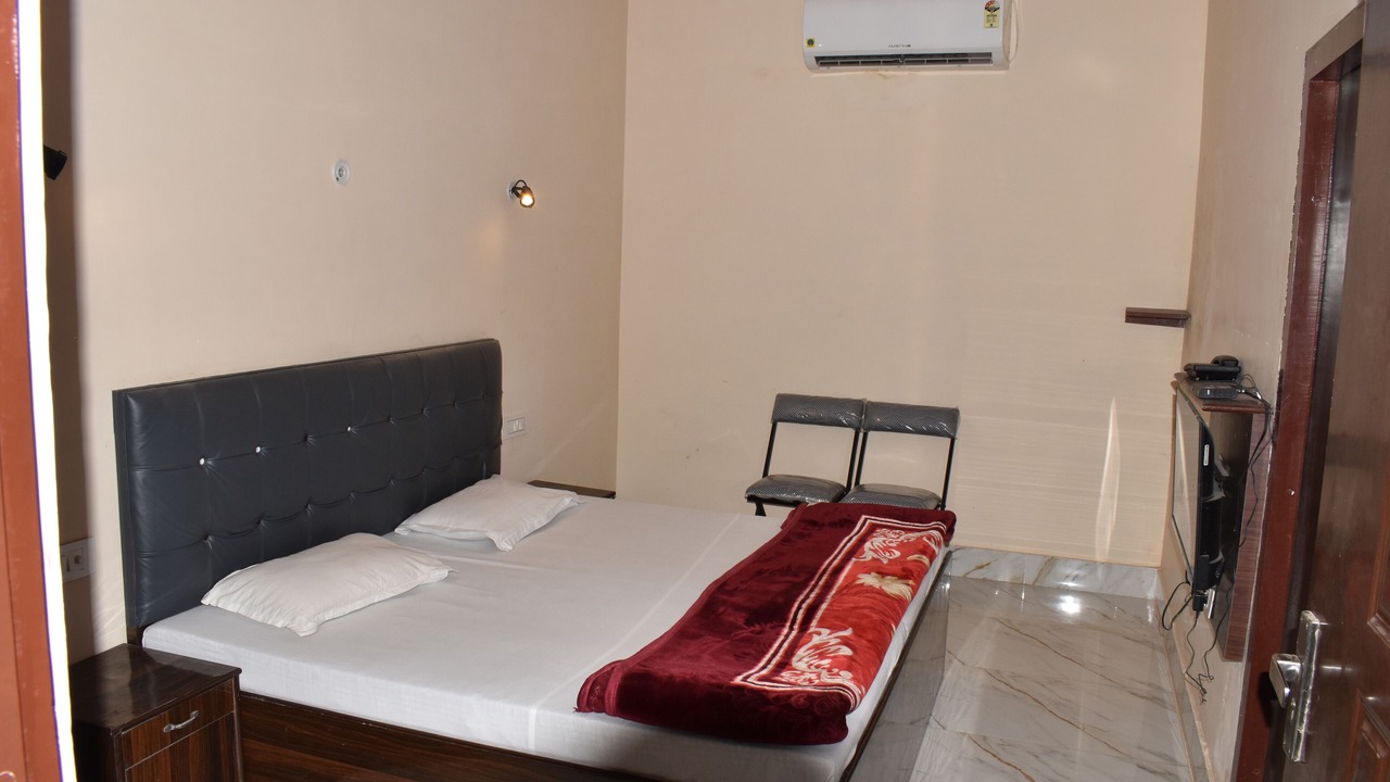Photo of Bedroom in Pilibhit