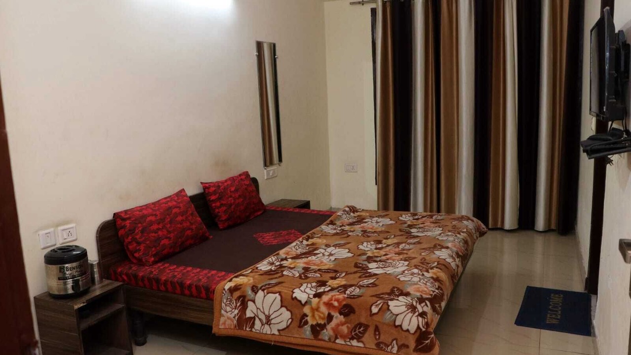 Photo of Bedroom in Haridwar