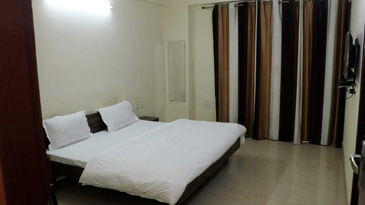 Photo of Bedroom in Haridwar