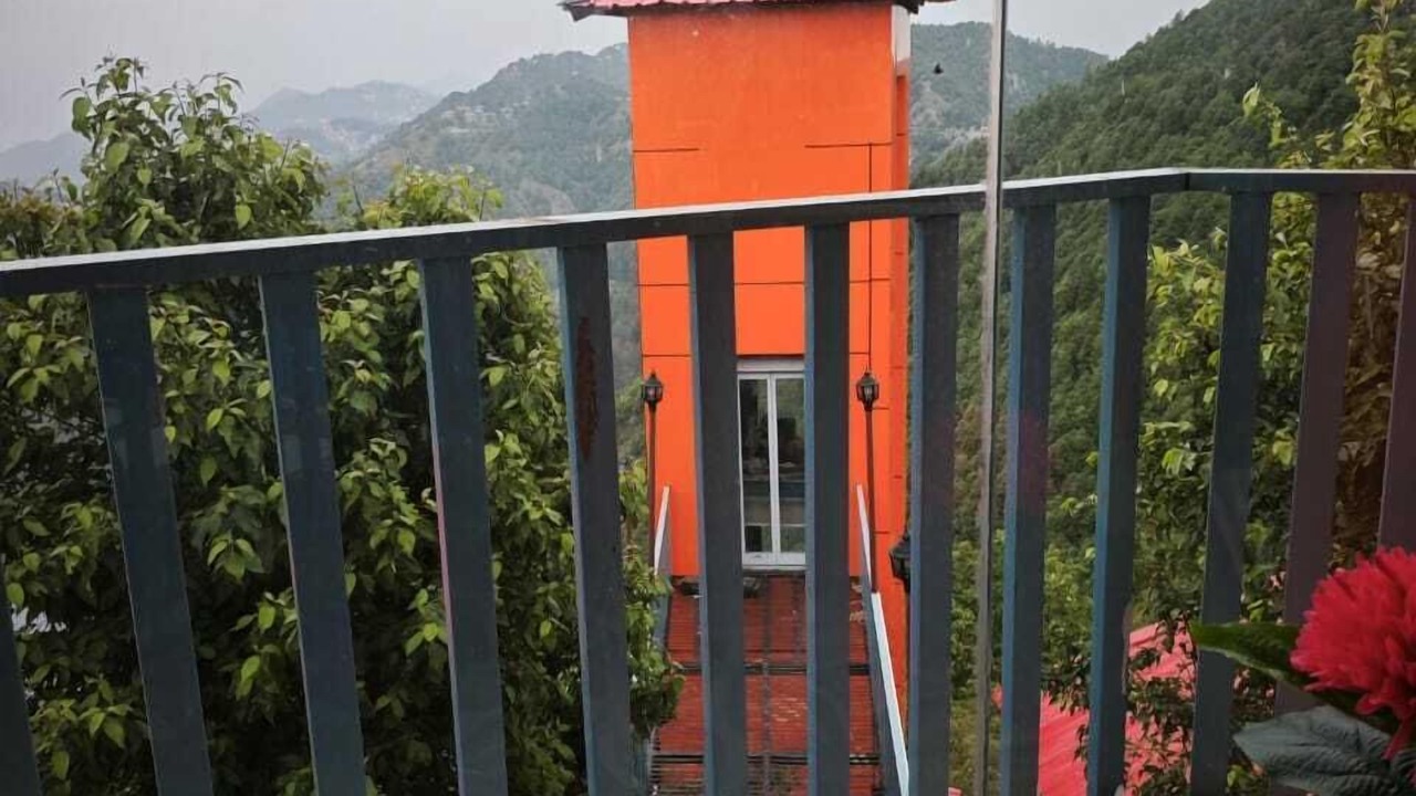 Photo of Patio Balcony in Mussoorie