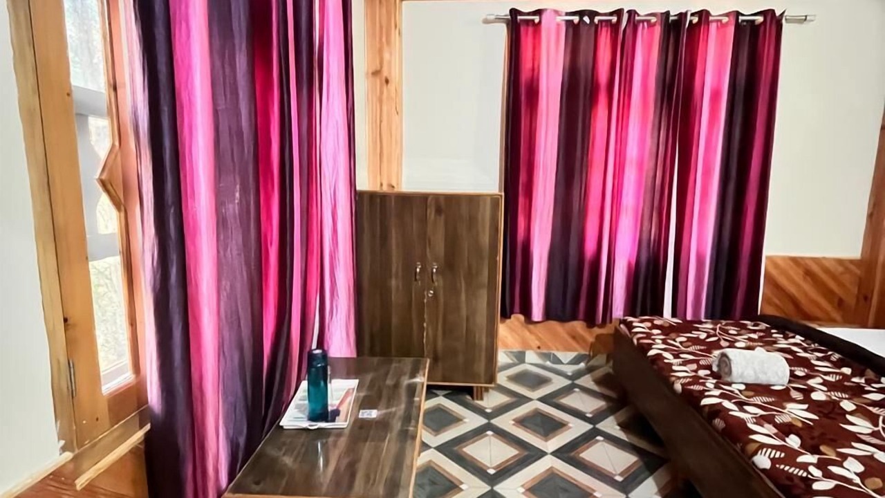Photo of Bedroom in Kasol