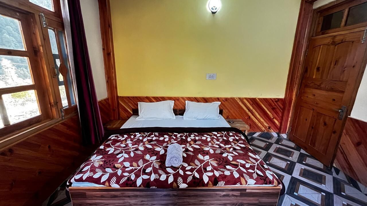 Photo of Bedroom in Kasol