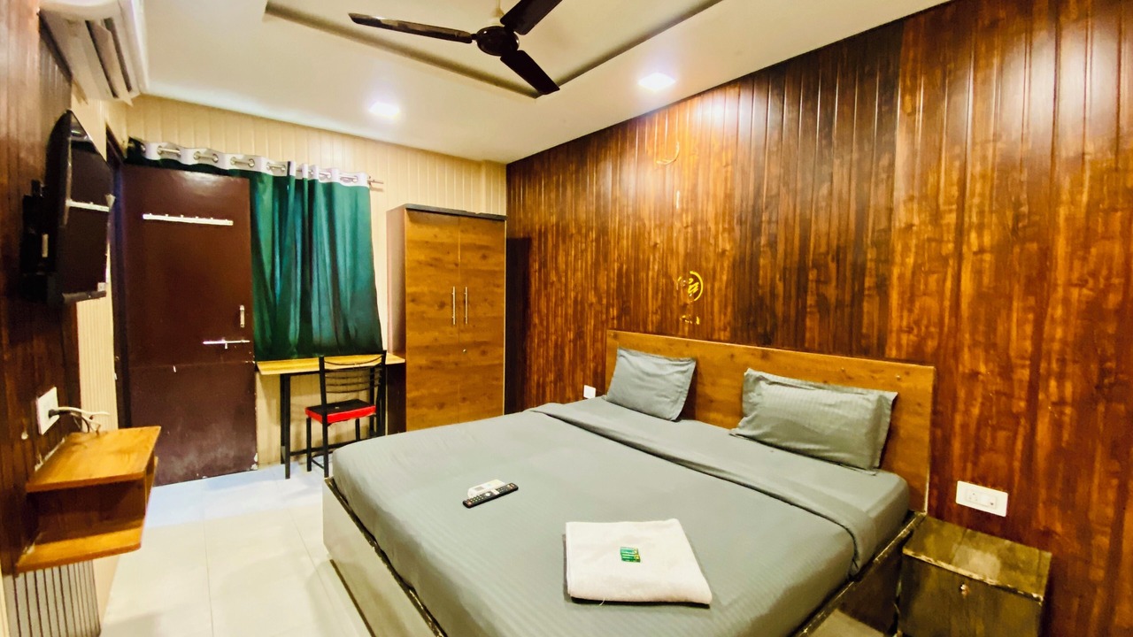 Photo of Bedroom in Indore