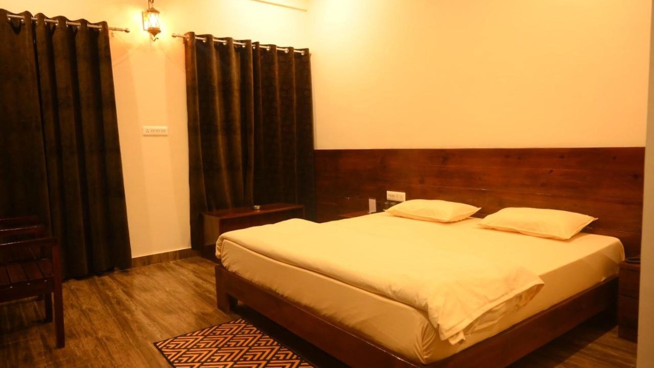 Photo of Bedroom in Lansdowne