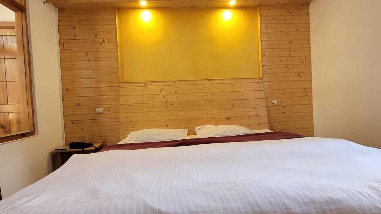 Photo of Bedroom in New Manali