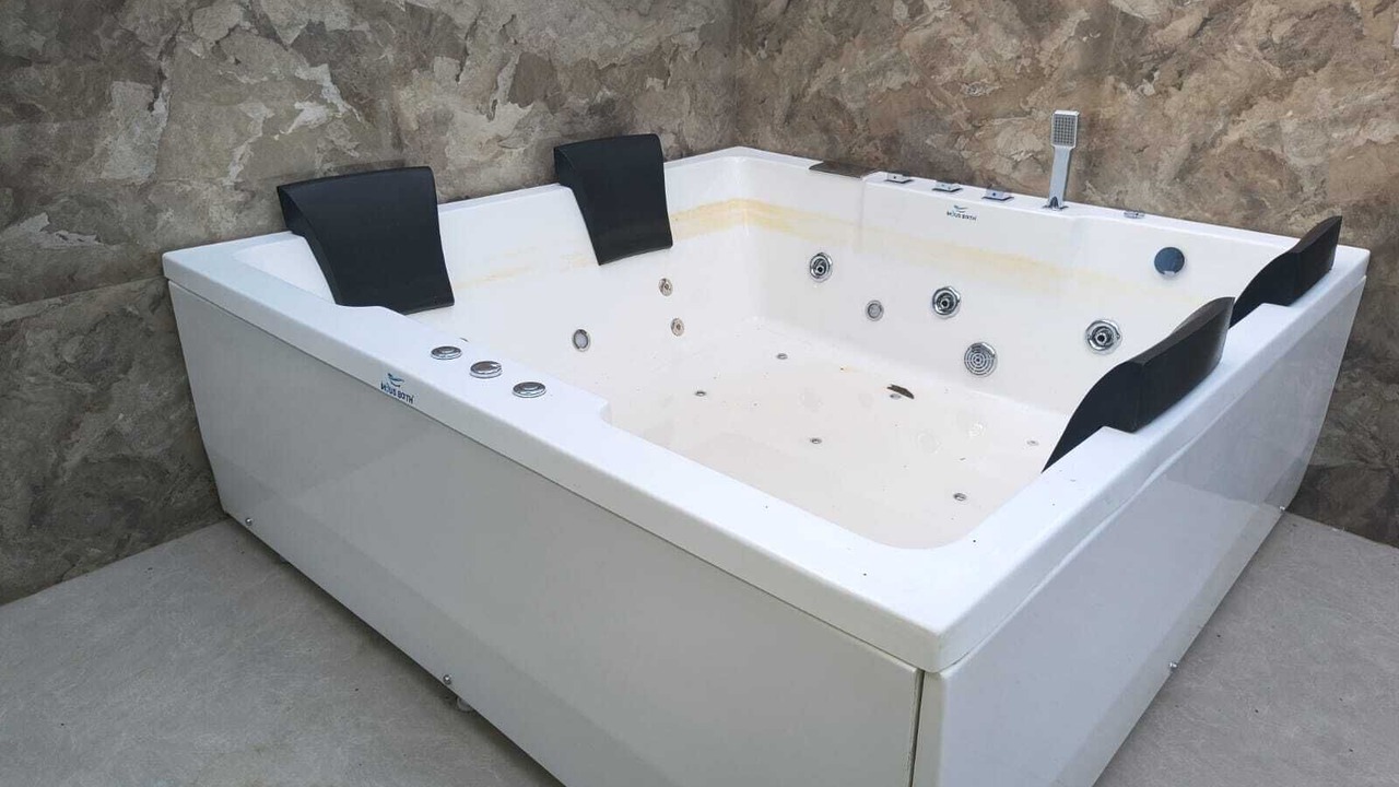 Photo of Bathroom in Garjia
