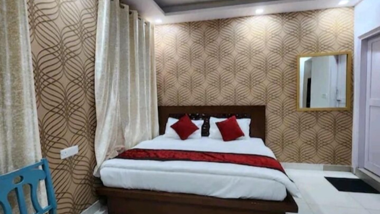 Photo of Bedroom in Dariyaganj