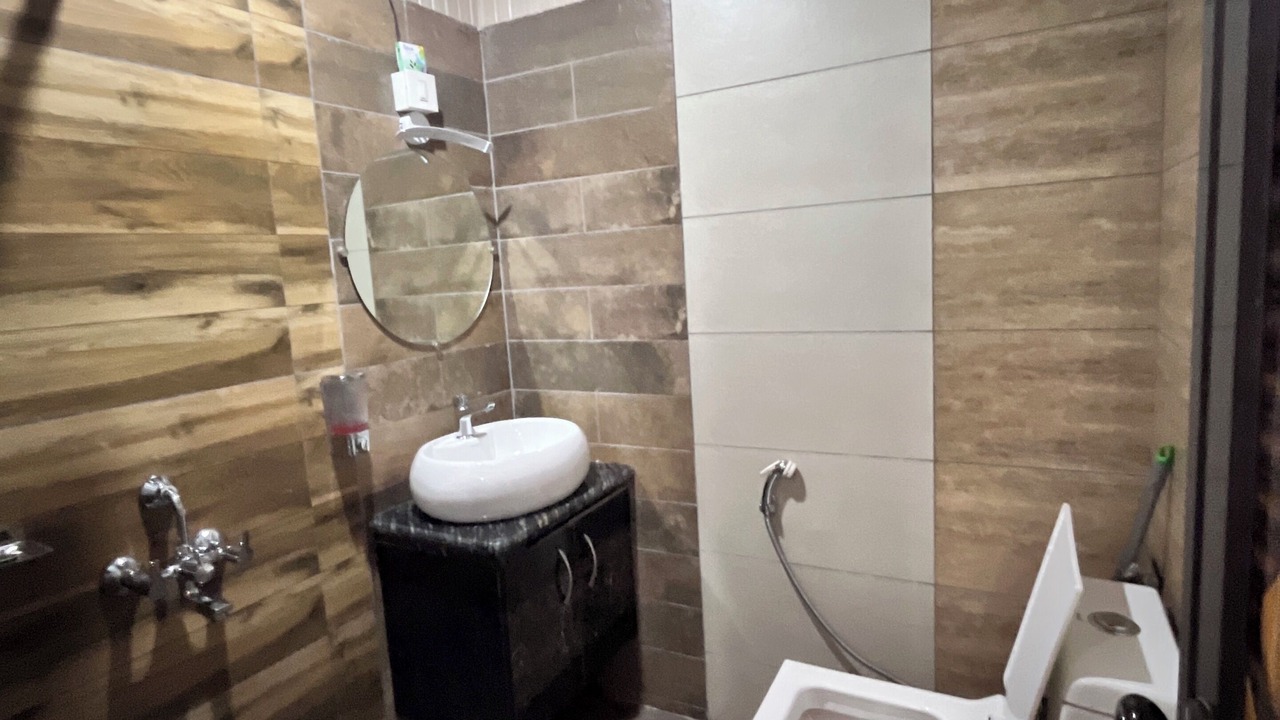 Photo of Bathroom in Karsiyang