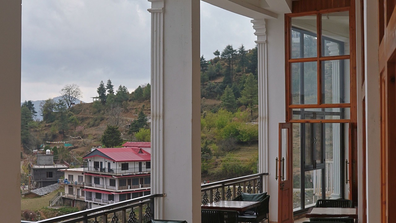 Photo of Patio Balcony in Chakrata
