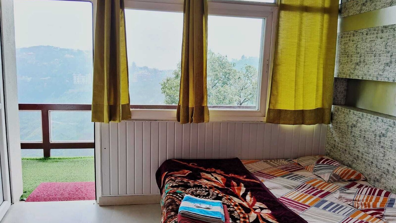 Photo of Patio Balcony in Mussoorie