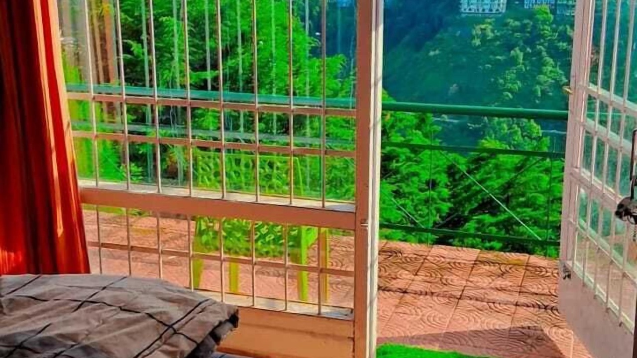 Photo of Patio Balcony in Mussoorie