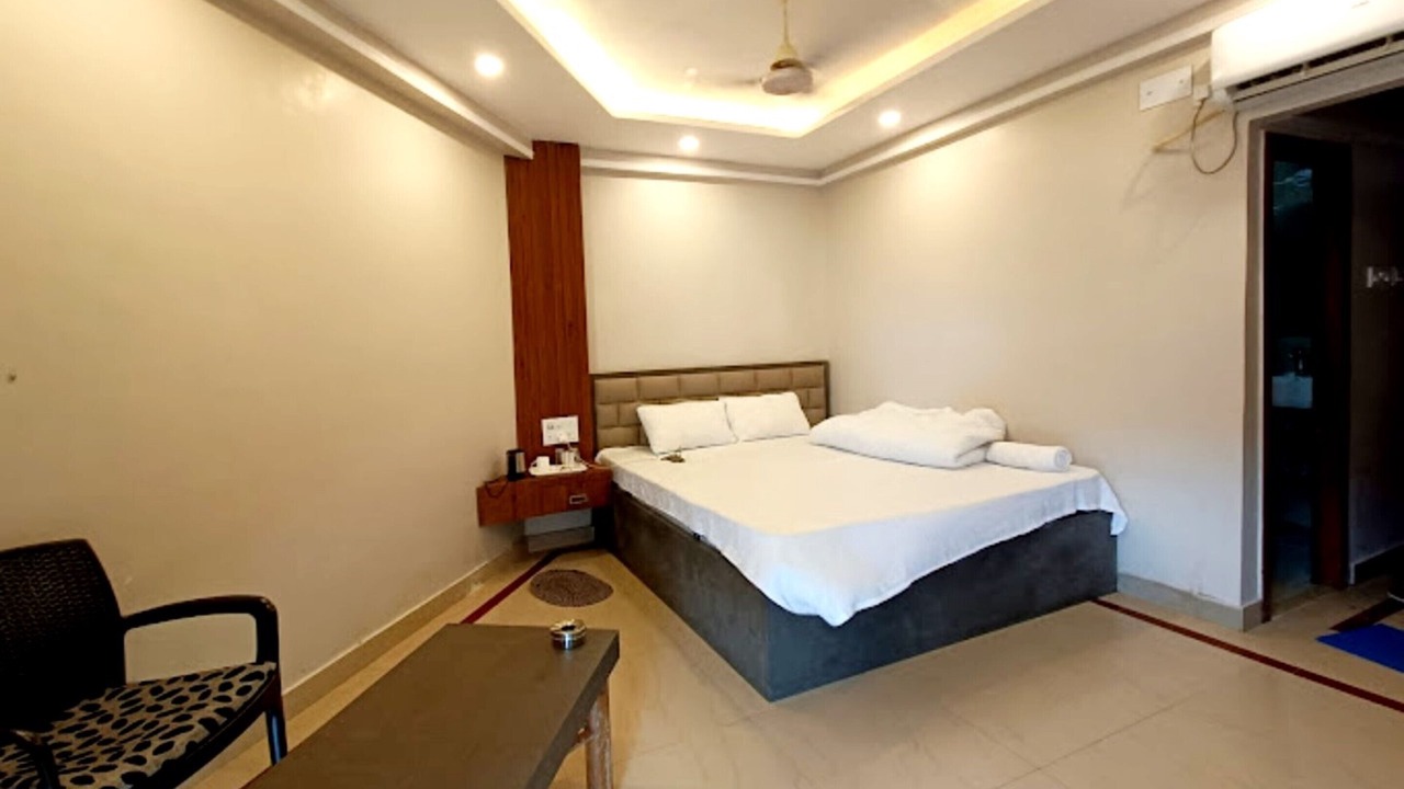 Photo of Bedroom in Mandarmani