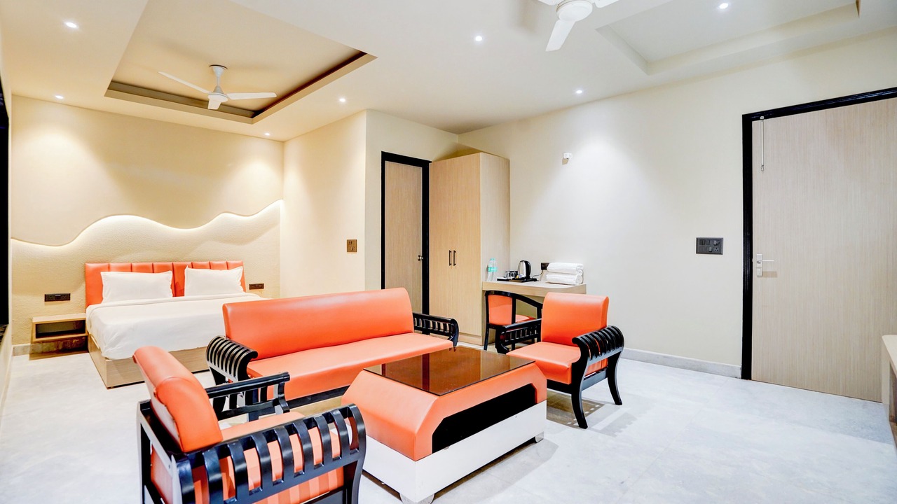 Photo of Bedroom in Sector 70