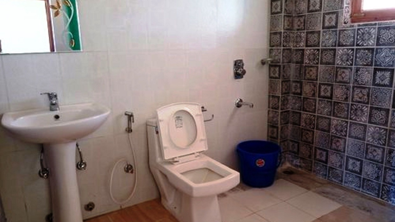 Photo of Bathroom in Karzok