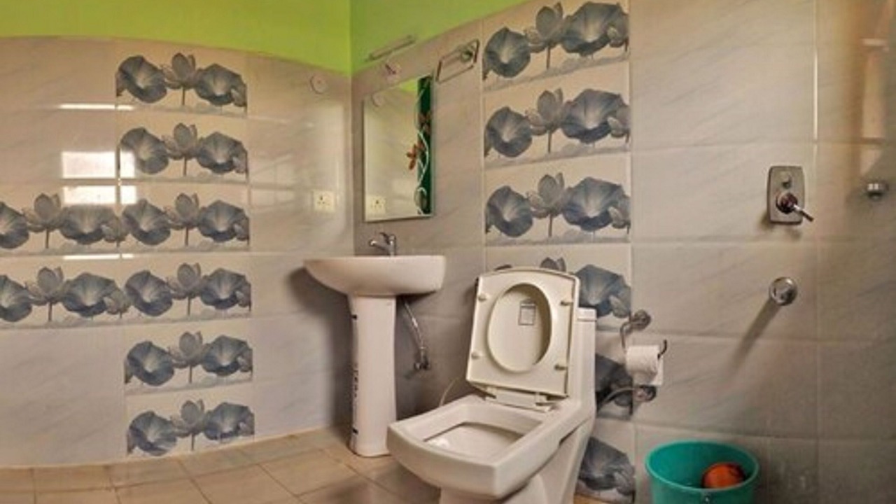 Photo of Bathroom in Karzok