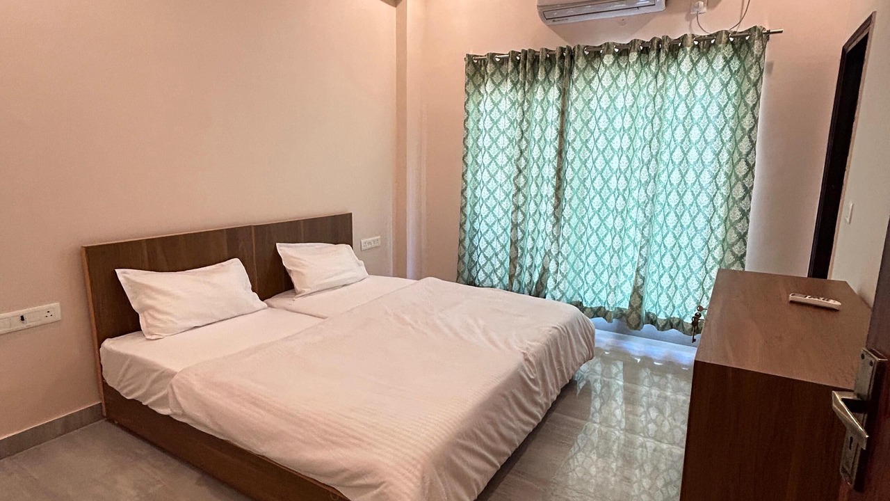 Photo of Bedroom in Tapovan