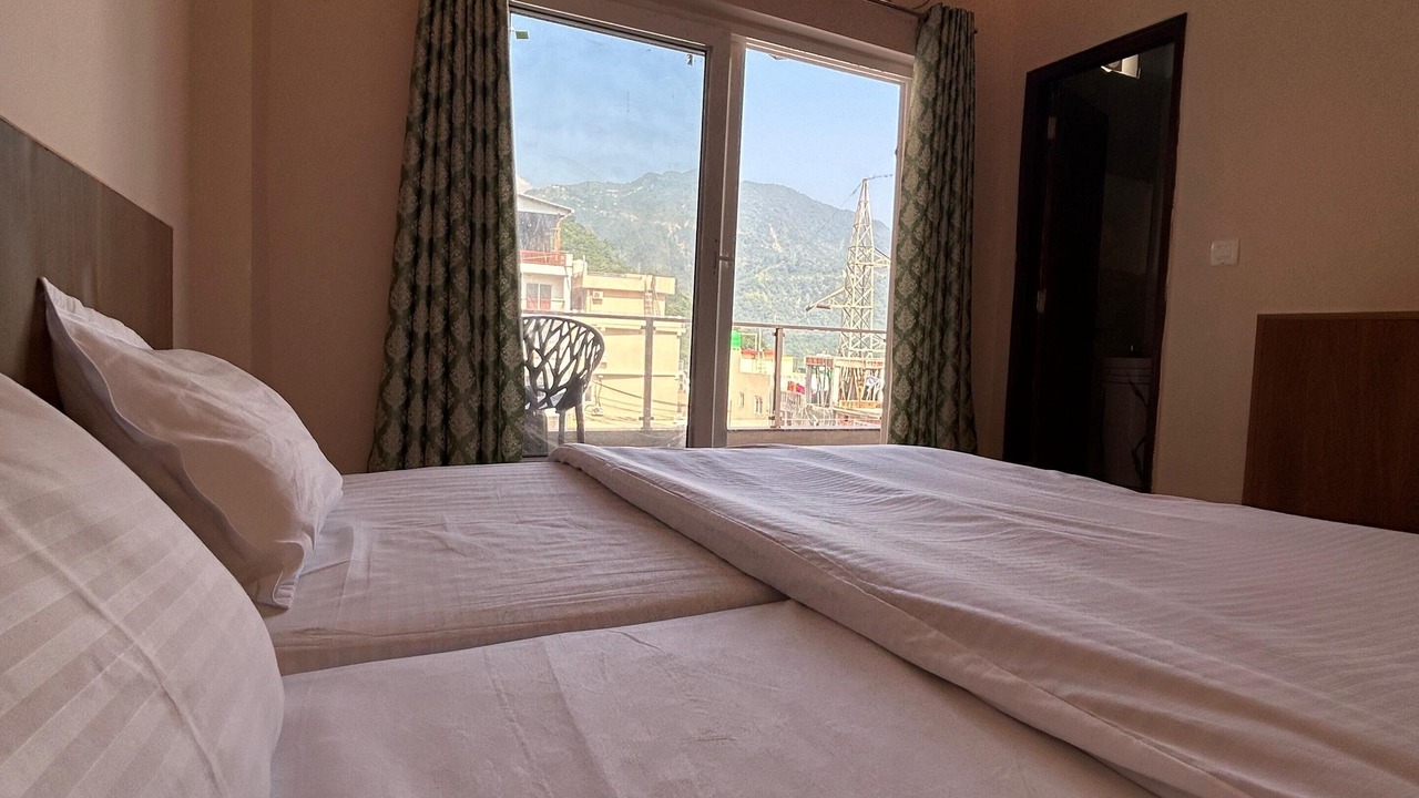 Photo of Bedroom in Tapovan