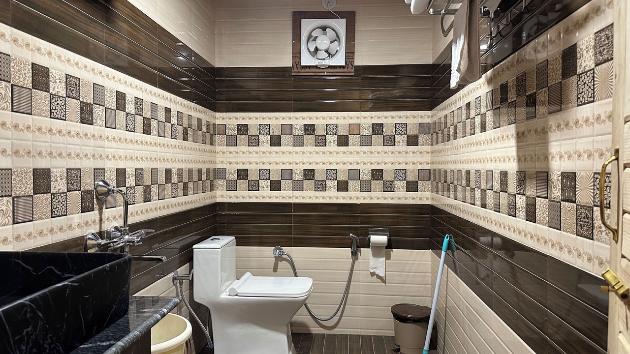 Photo of Bathroom in Nainital