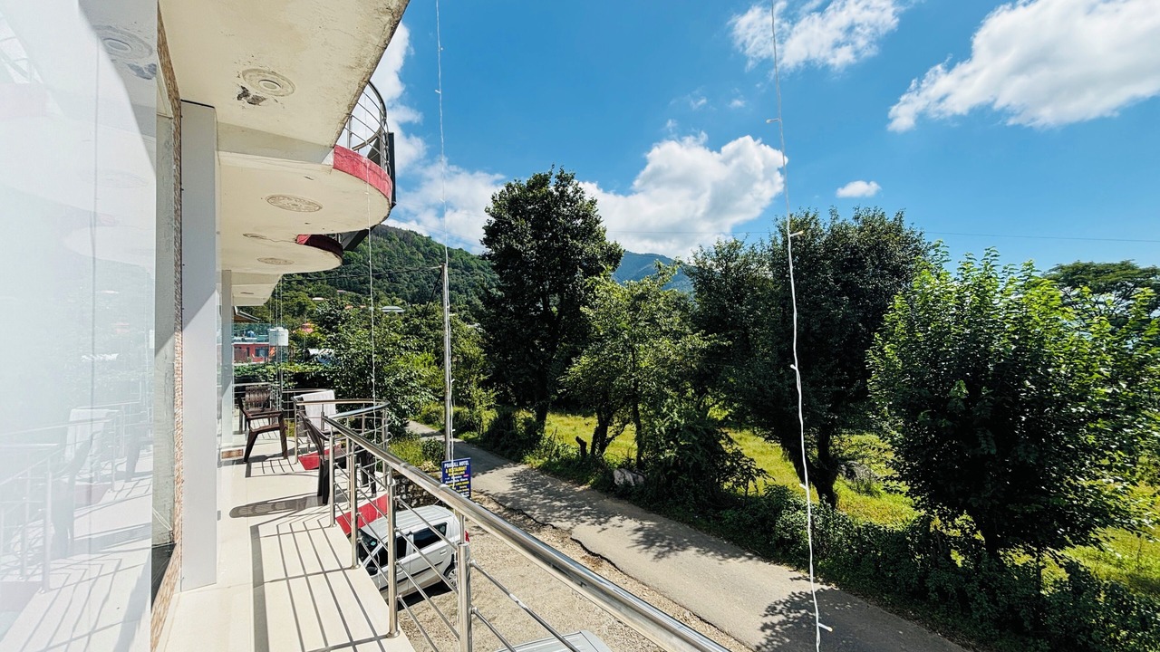 Photo of Others in Gunehr