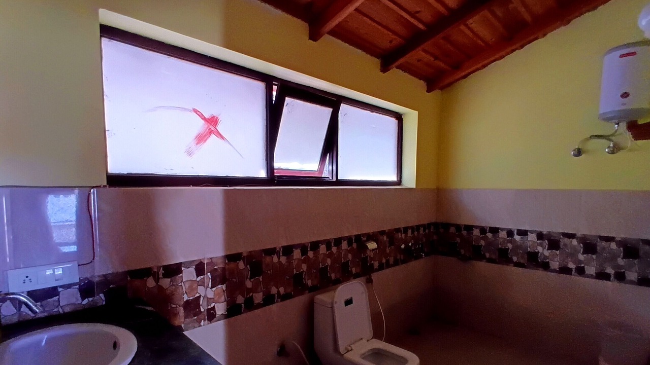 Photo of Bathroom in Mukteshwar