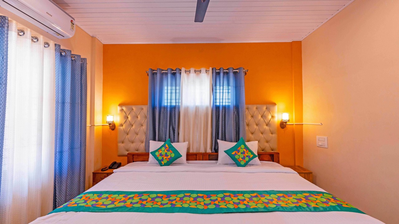 Photo of Bedroom in Somvarpet
