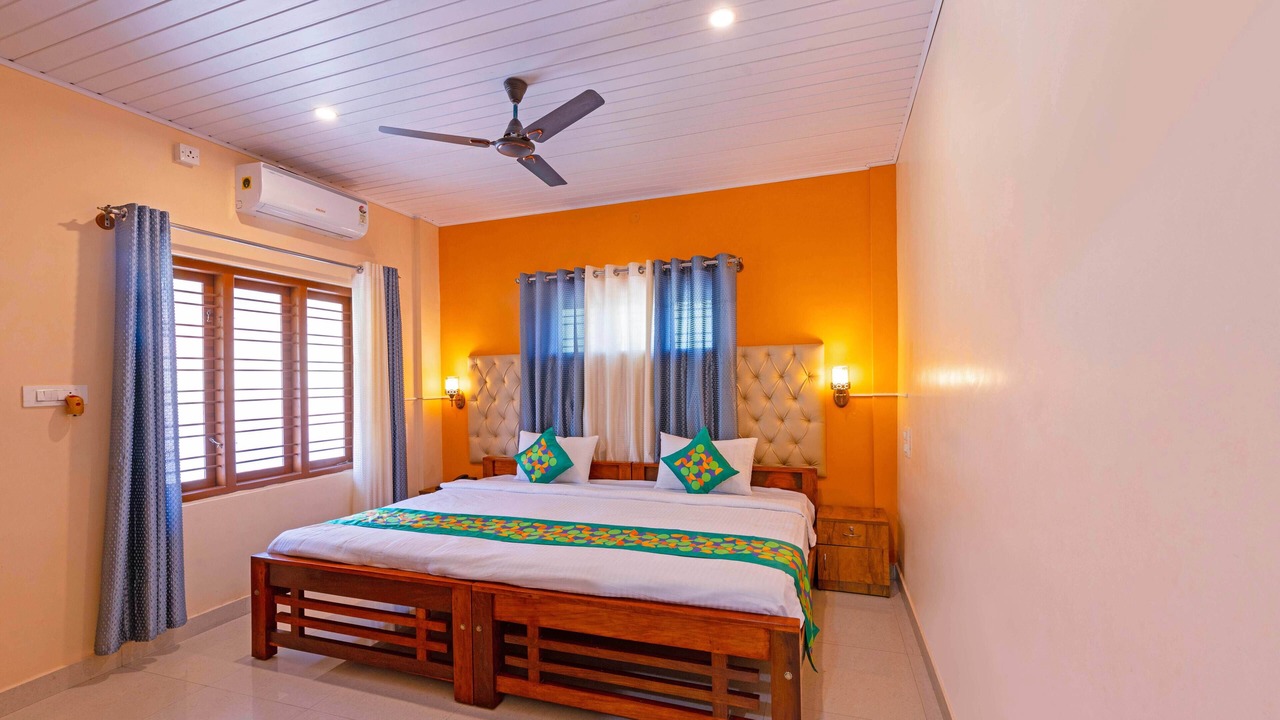 Photo of Bedroom in Somvarpet
