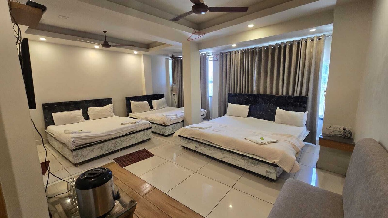 Photo of Bedroom in Pachmarhi