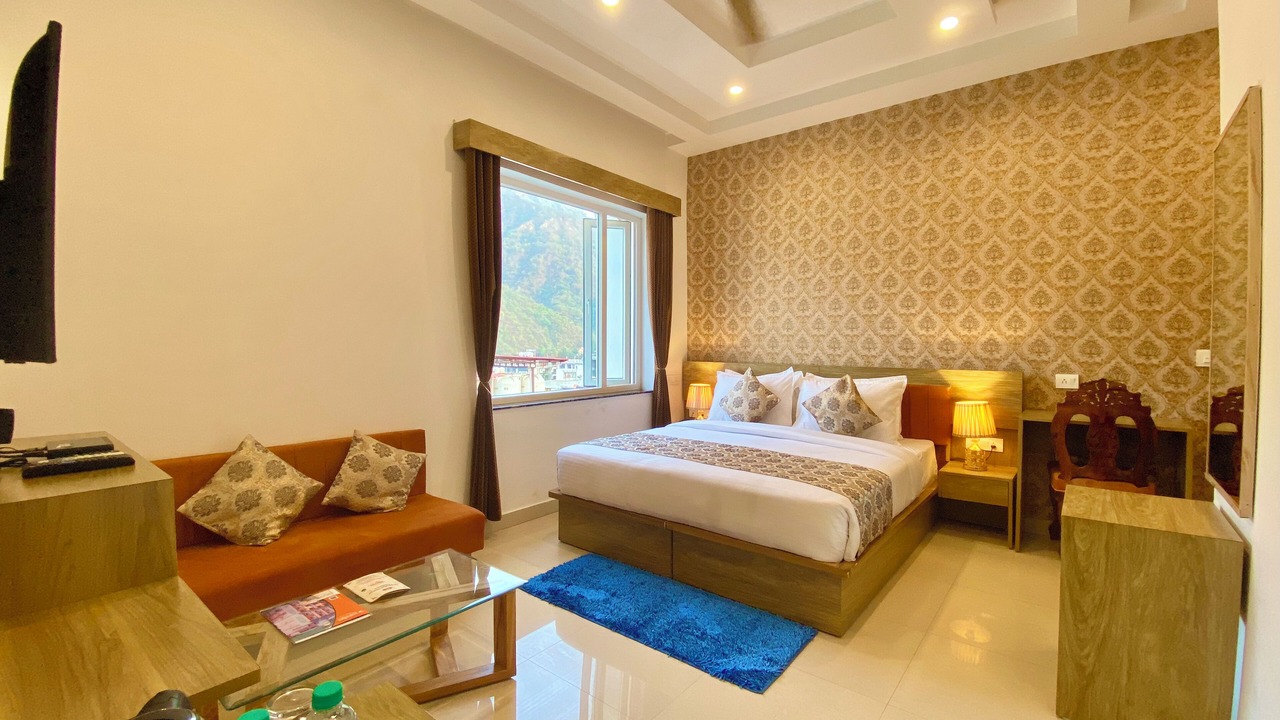 Photo of Bedroom in Tapovan