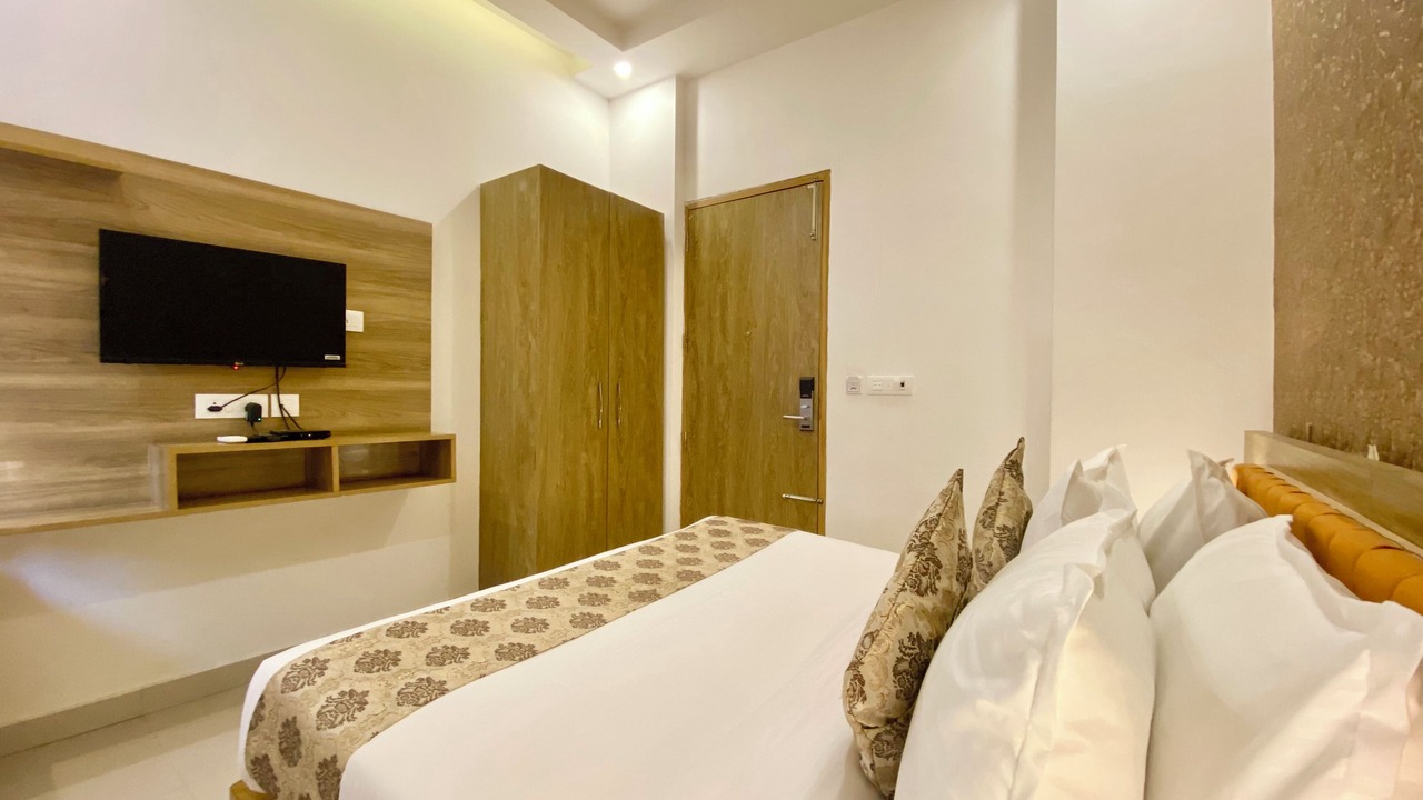 Photo of Bedroom in Tapovan