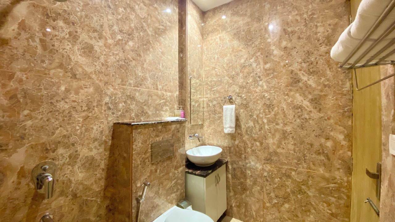 Photo of Bathroom in Tapovan