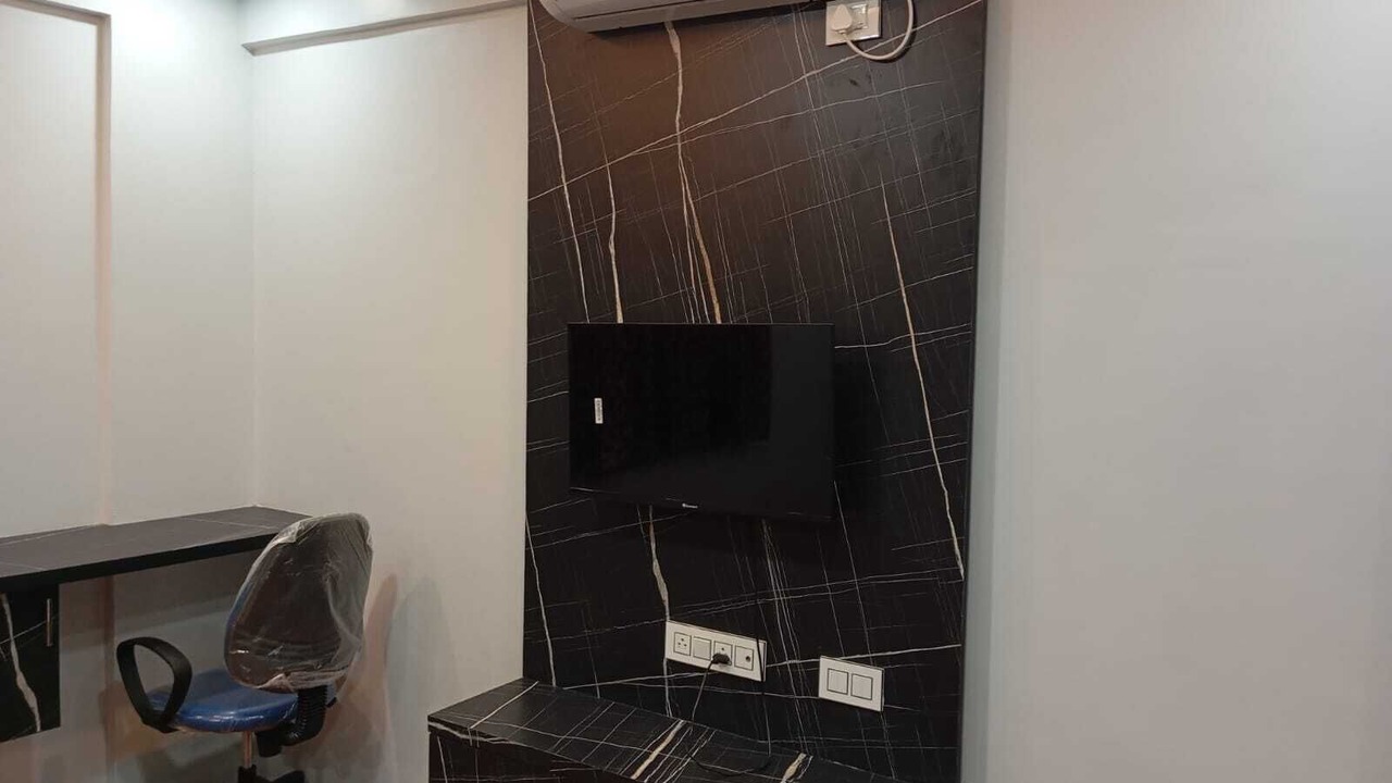 Photo of Bedroom in HBR Layout