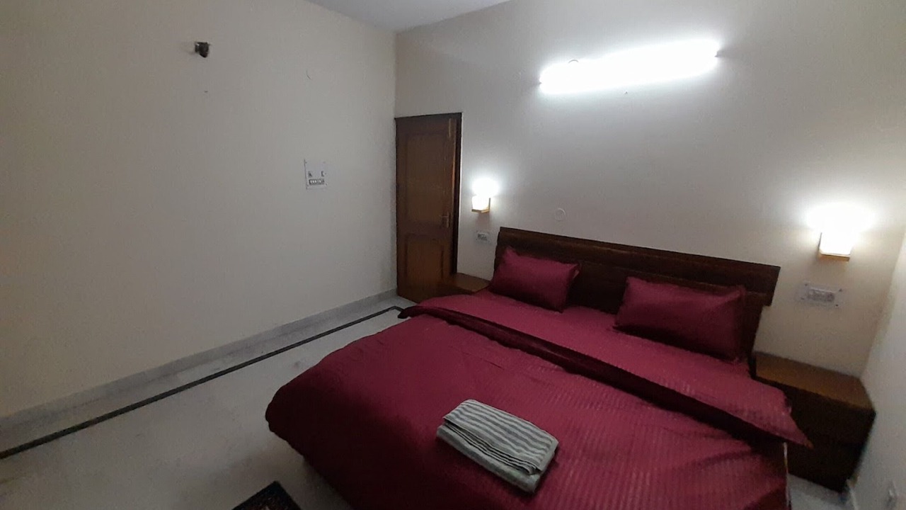 Photo of Bedroom in Solan