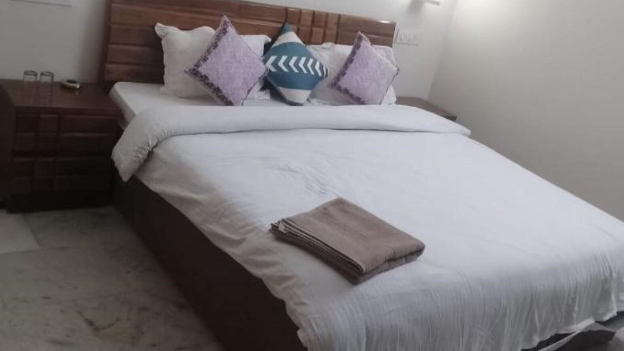 Photo of Bedroom in Solan